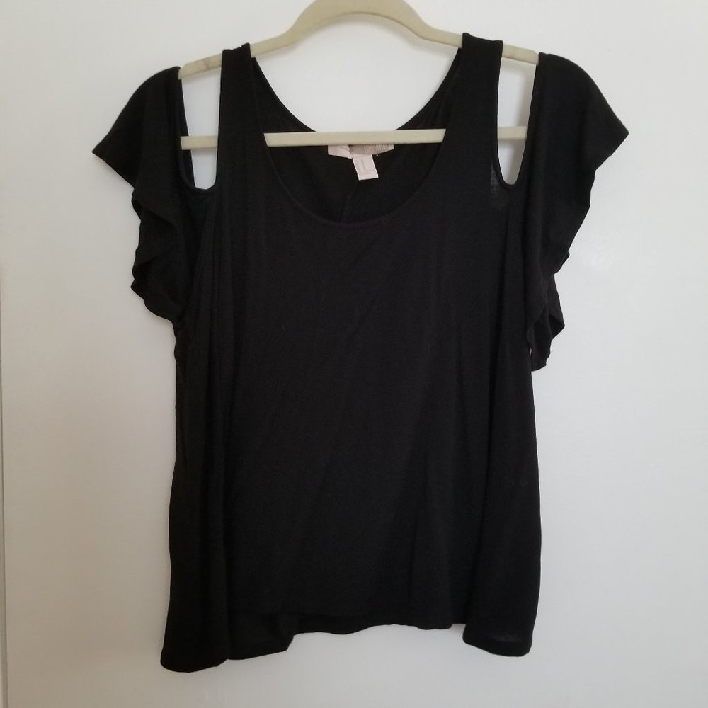 Forever 21 Contemporary Cold-Shoulder Tee Size M